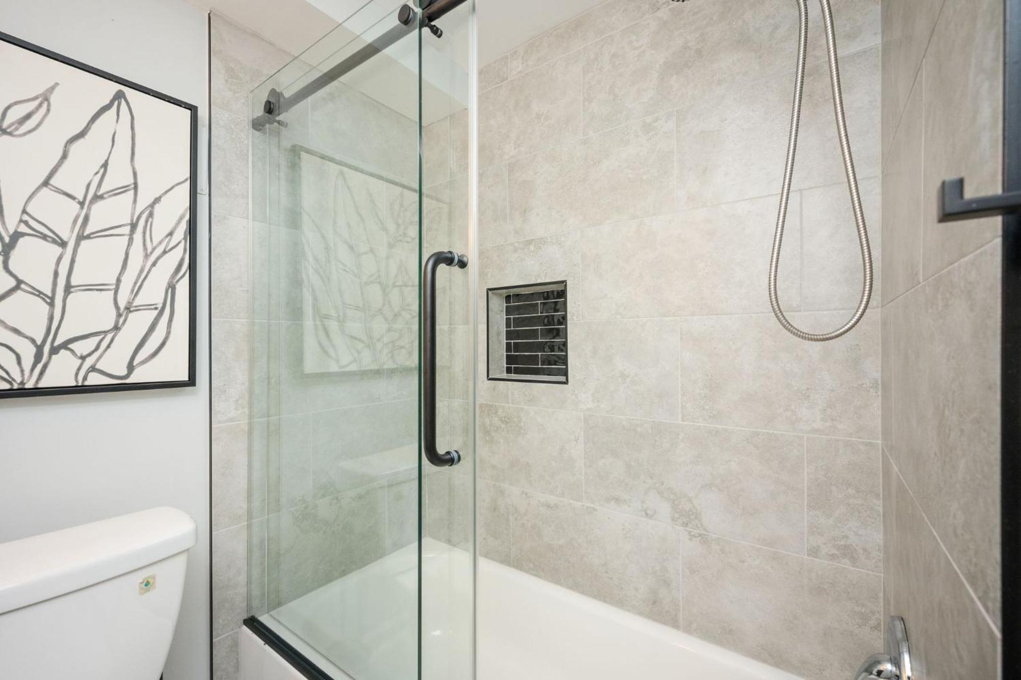 Quiet & Quaint Apartment, 5 Mins To Airport And 15 Mins To Downtown Atlanta Exterior foto