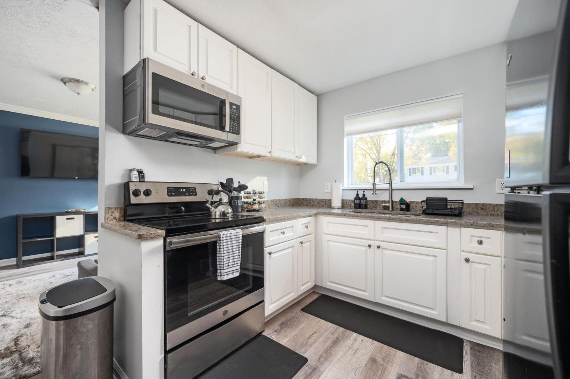 Quiet & Quaint Apartment, 5 Mins To Airport And 15 Mins To Downtown Atlanta Exterior foto